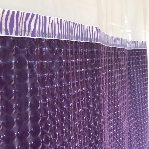 3D Purple Shower Curtain🍆 - Picture 6 of 7